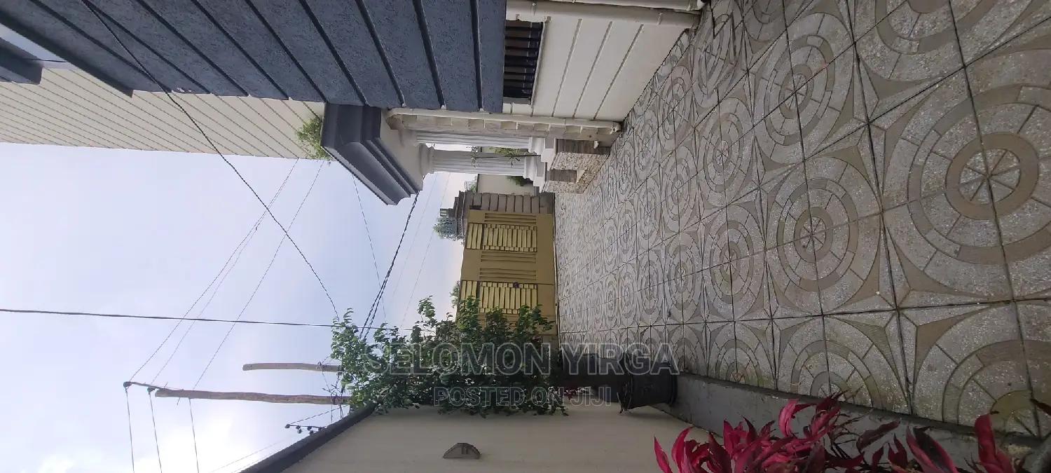 Furnished 6bdrm House in አድስ አበባ, Kirkos for rent