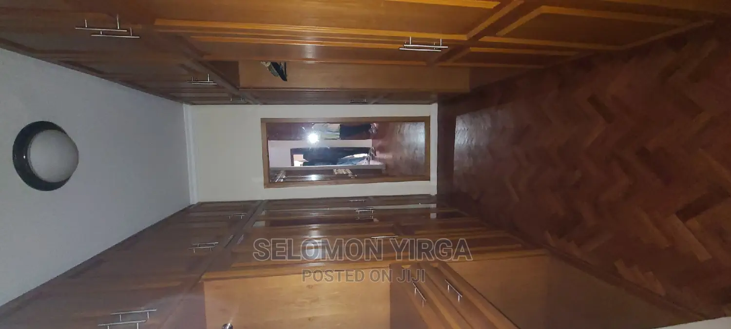 Furnished 6bdrm House in አድስ አበባ, Kirkos for rent