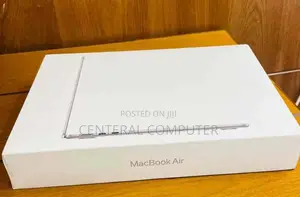 New Laptop Apple MacBook Air 2022 M2 8GB Apple M2 SSD 256GB
