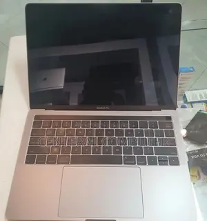 New Laptop Apple MacBook Pro 2016 256GB Intel Core I5 SSD 256GB