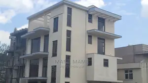 7bdrm House in Addis Abeba, Bole for sale