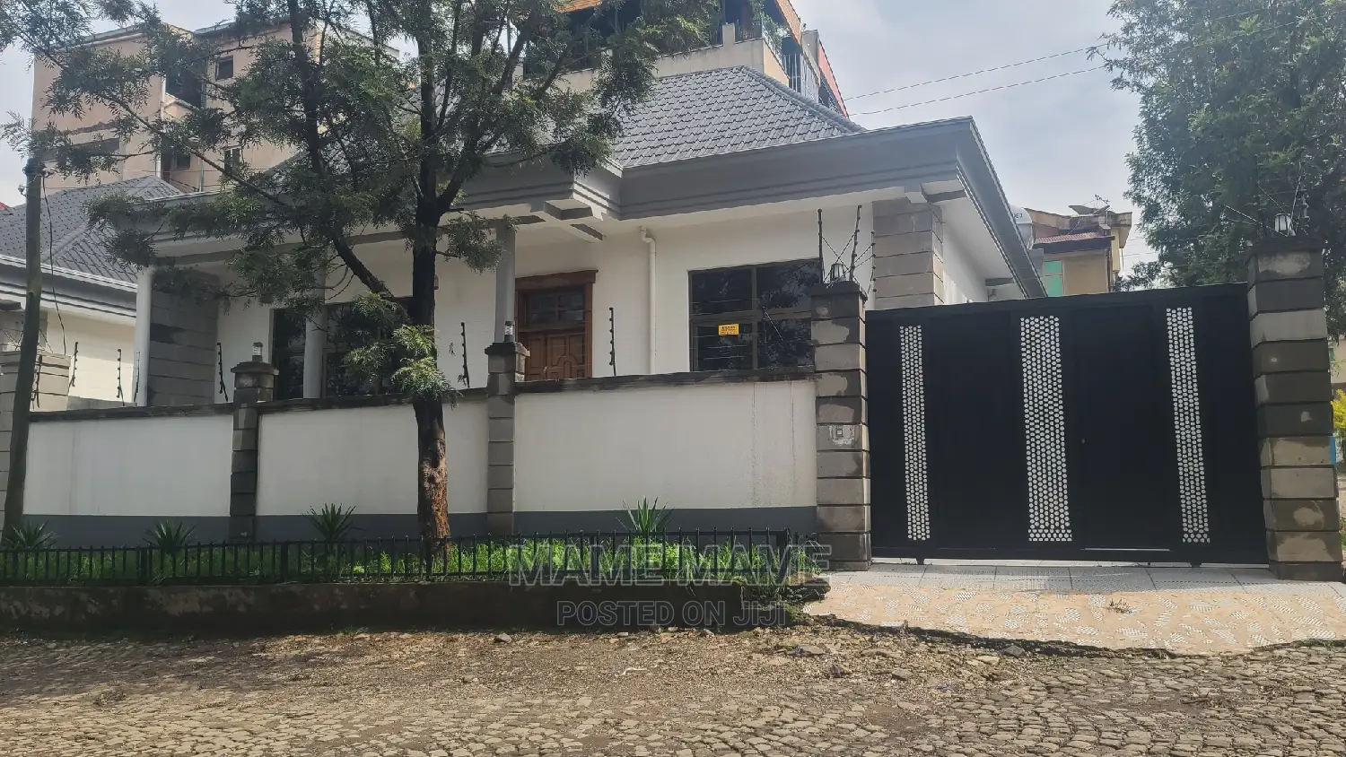 3bdrm Villa in Addis Abeba, Nifas Silk-Lafto for sale