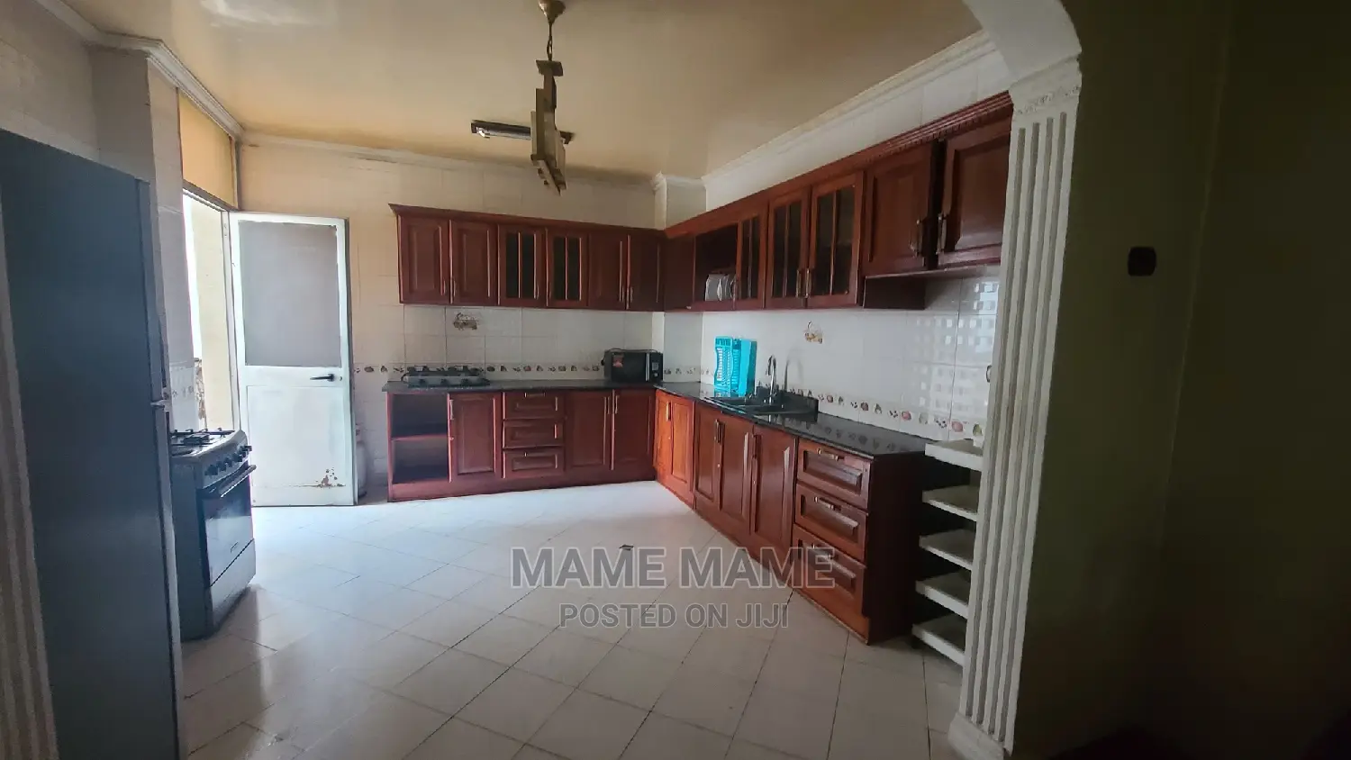 Furnished 6bdrm House in Addis Abeba, Bole for rent