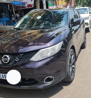Nissan Qashqai 2017 Burgundy
