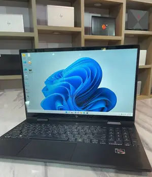 New Laptop HP Envy X360 8GB AMD Ryzen 7 SSD 512GB