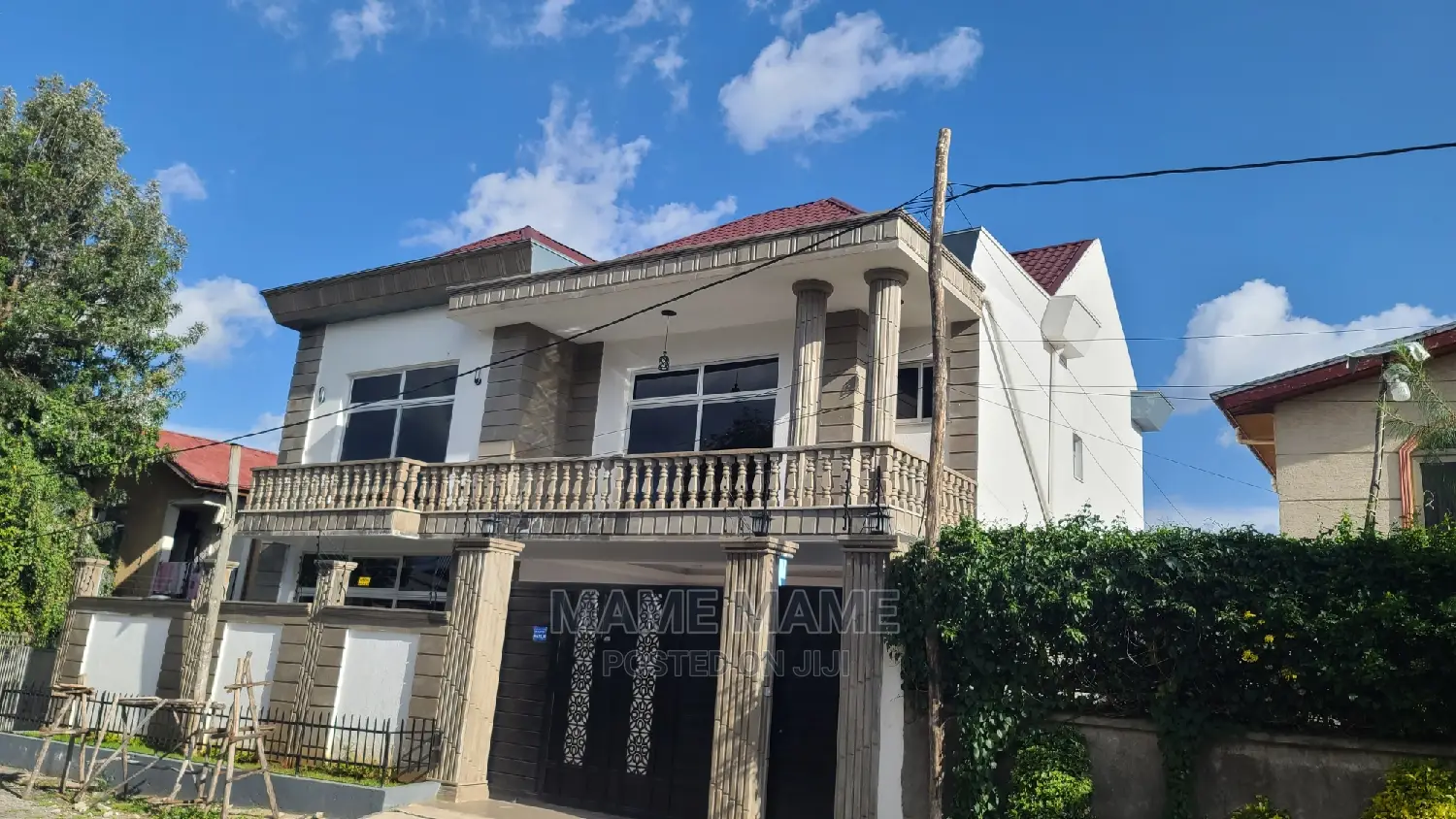 8bdrm House in Addis Abeba, Bole for sale