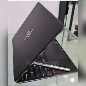 New Laptop HP Spectre 16GB Intel Core i7 SSD 1T