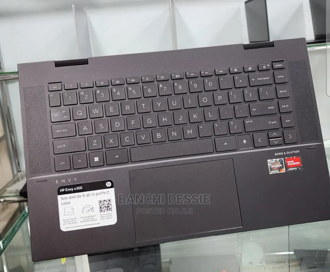 New Laptop HP Envy X360 16GB AMD Ryzen 7 SSD 512GB