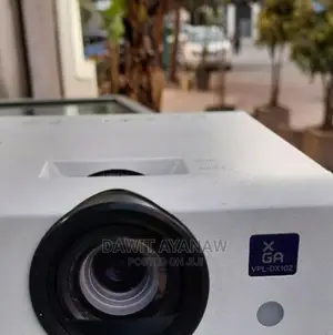 Sony Projector VPL-DX102