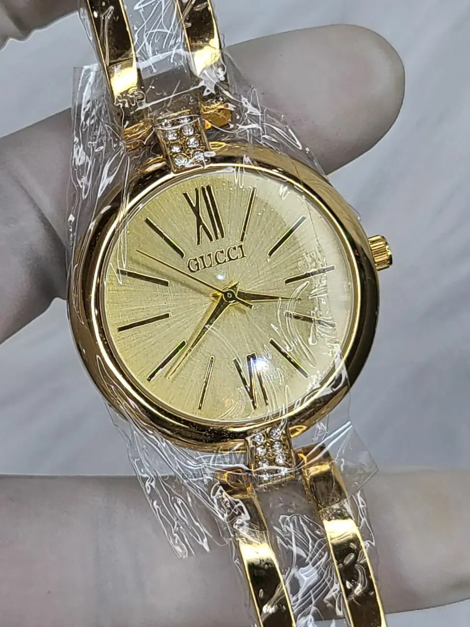• Gucci Ladies Wrist Watch ለሴቶች