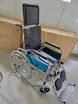 Dual Purpose Wheelchair Provide Best Comfort For Patient.