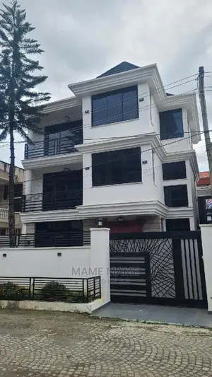 8bdrm House in Addis Abeba, Bole for sale