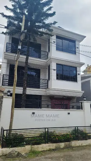 8bdrm House in Addis Abeba, Bole for sale