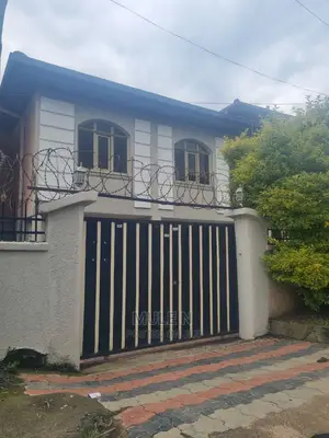 Furnished 5bdrm House in Figga, Bole for sale