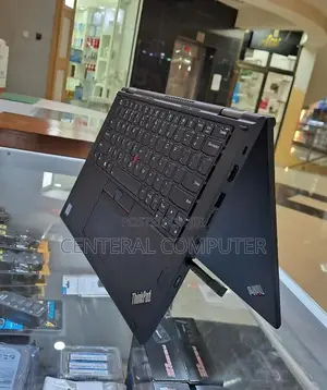 New Laptop Lenovo ThinkPad Yoga 370 8GB Intel Core I5 SSD 512GB