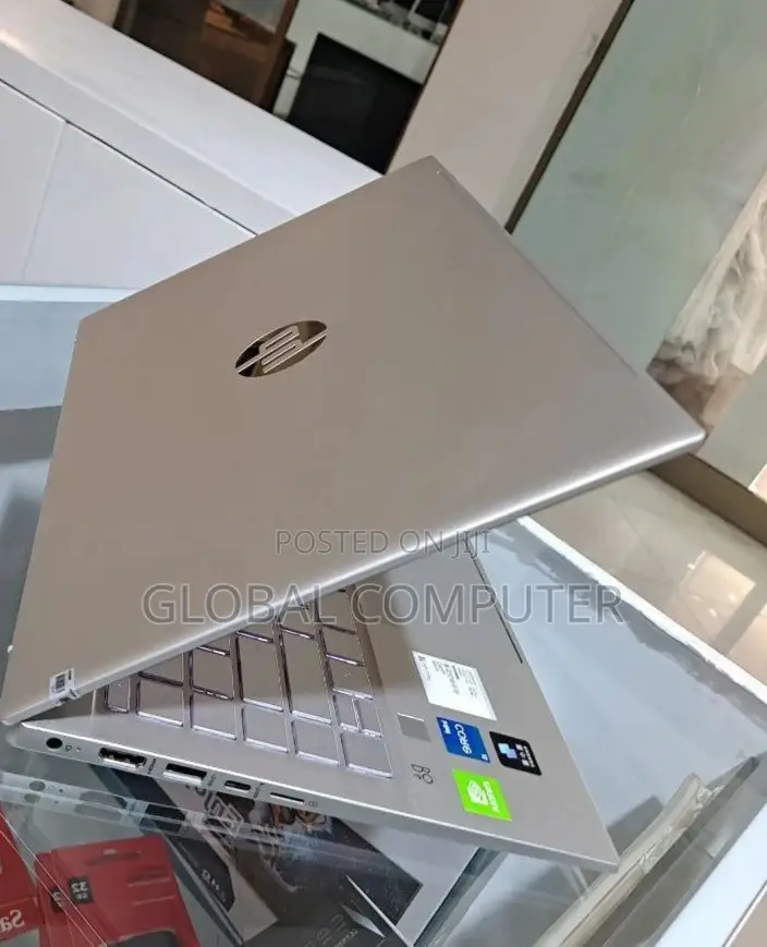 New Laptop HP Pavilion 15z 16GB Intel Core I5 SSD 512GB