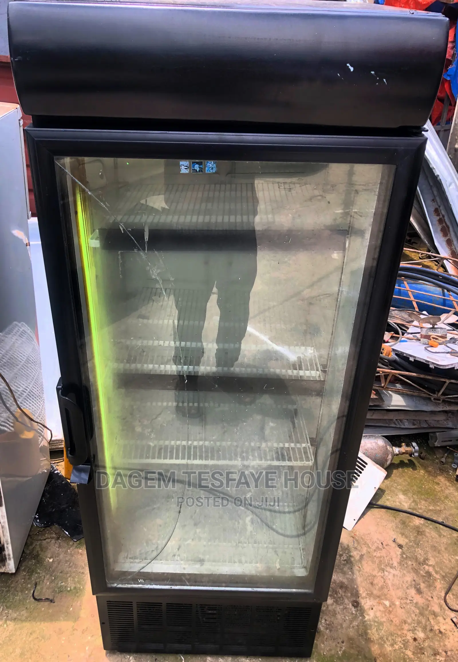 Dislay Fridge