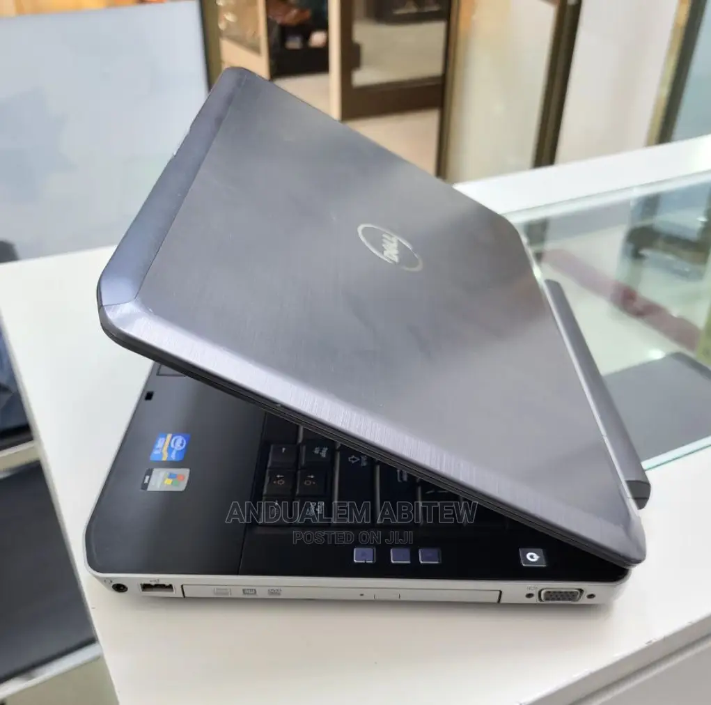 New Laptop Dell Latitude 5420 4GB Intel Core I5 SSHD (Hybrid) 320GB