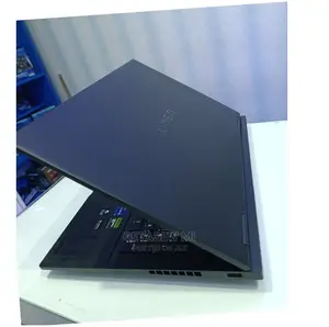New Laptop HP Omen 15 16GB Intel Core I9 SSD 1T