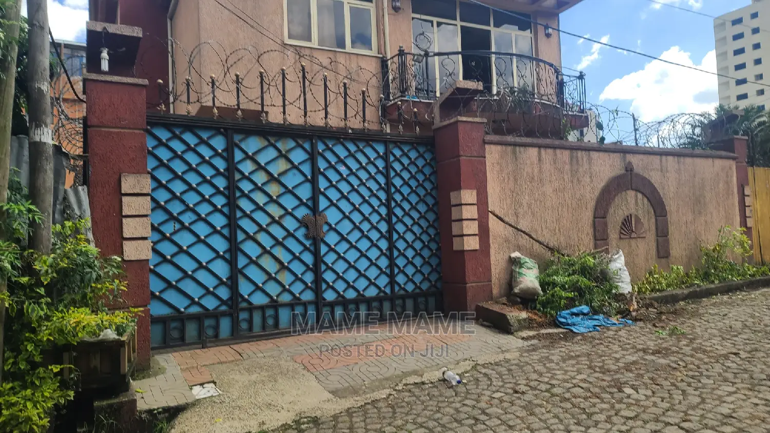10bdrm House in Addis Abeba, Bole for rent