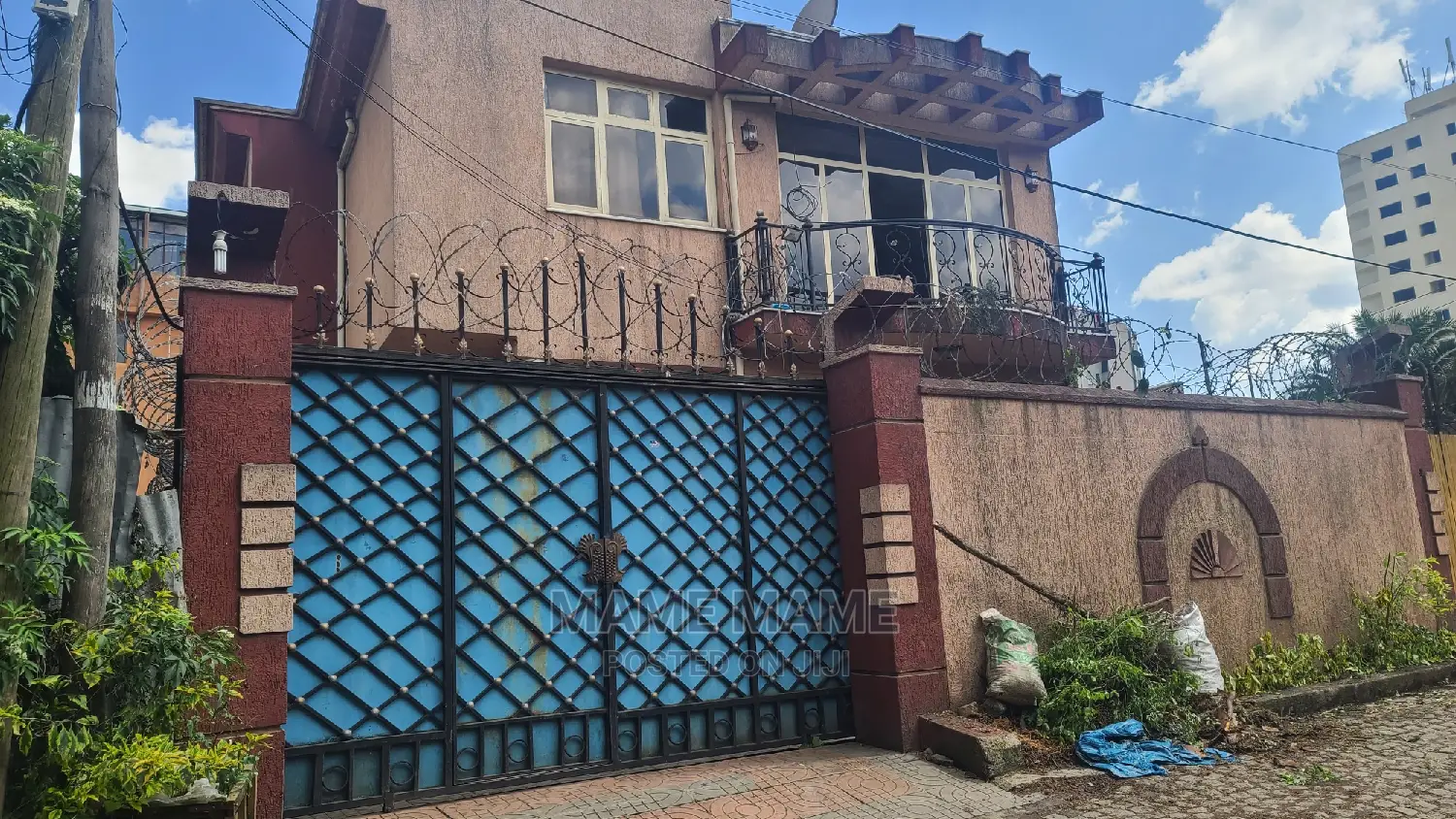 10bdrm House in Addis Abeba, Bole for rent