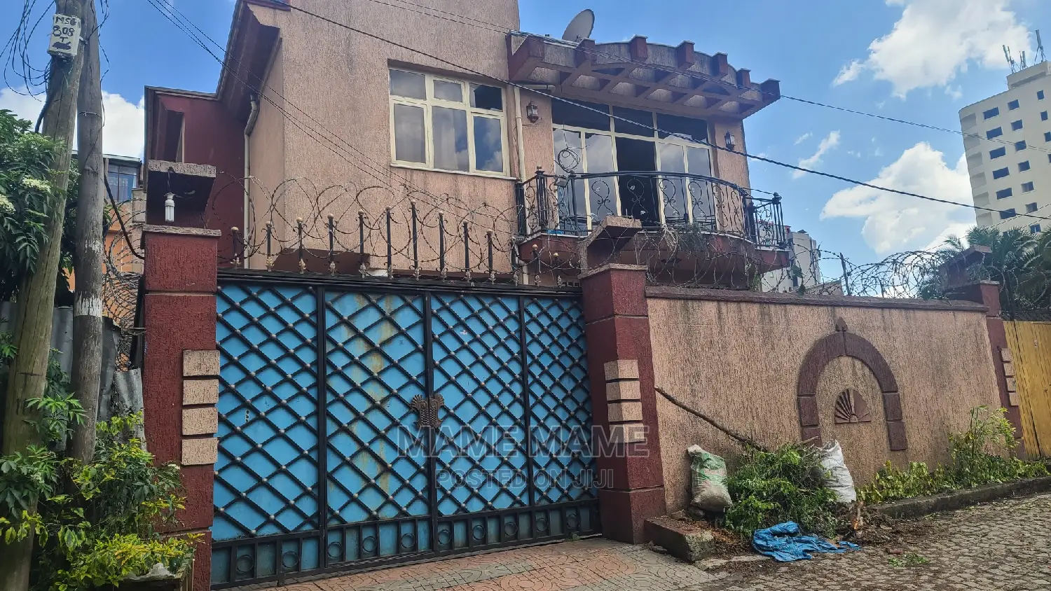 10bdrm House in Addis Abeba, Bole for rent