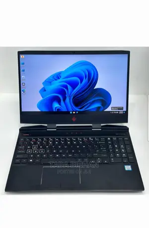 New Laptop HP 14-Dq1088wm 16GB Intel Core I7 SSD 512GB
