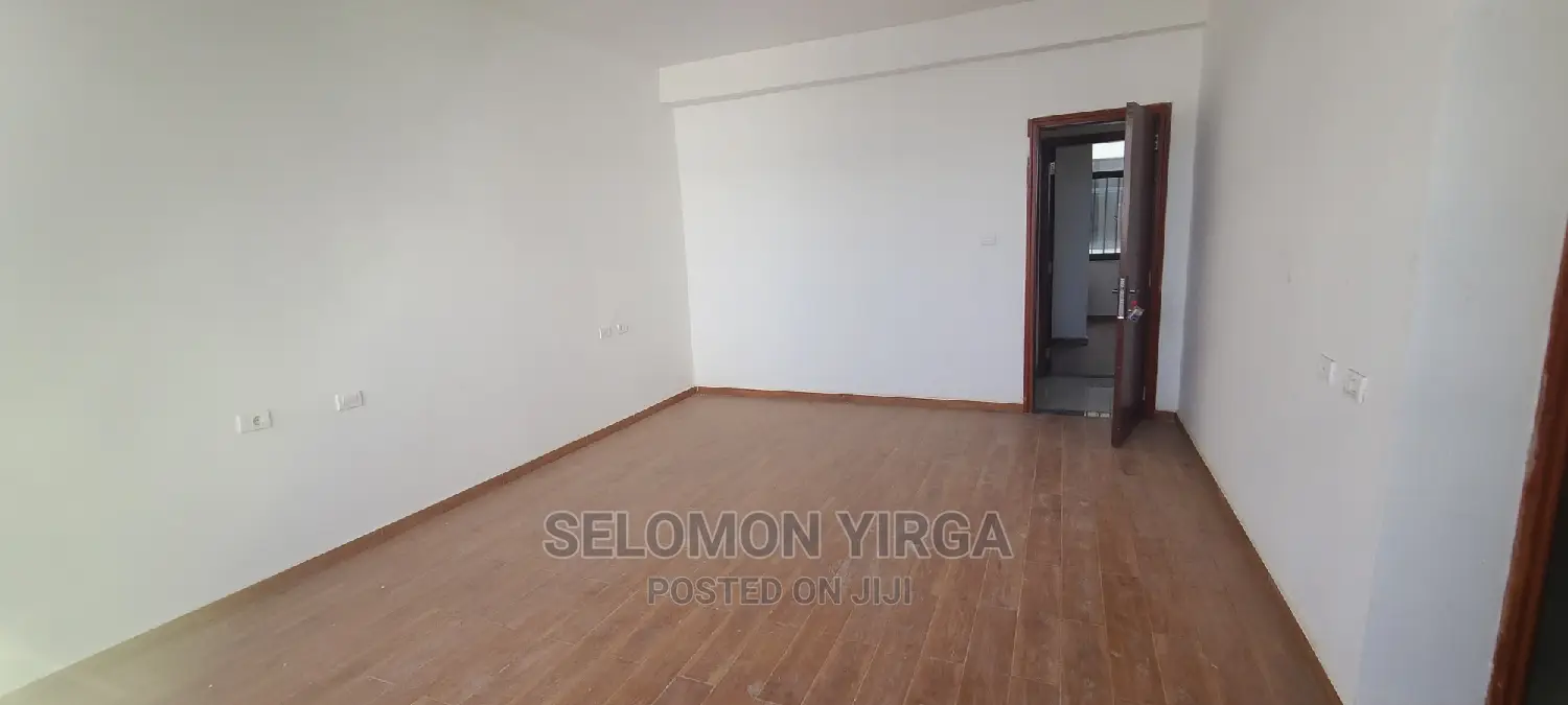 3bdrm Apartment in አድስ አበባ, Bole for sale