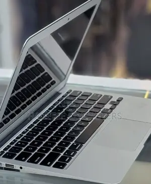 New Laptop Apple MacBook 2015 4GB Apple M1 SSD 128GB