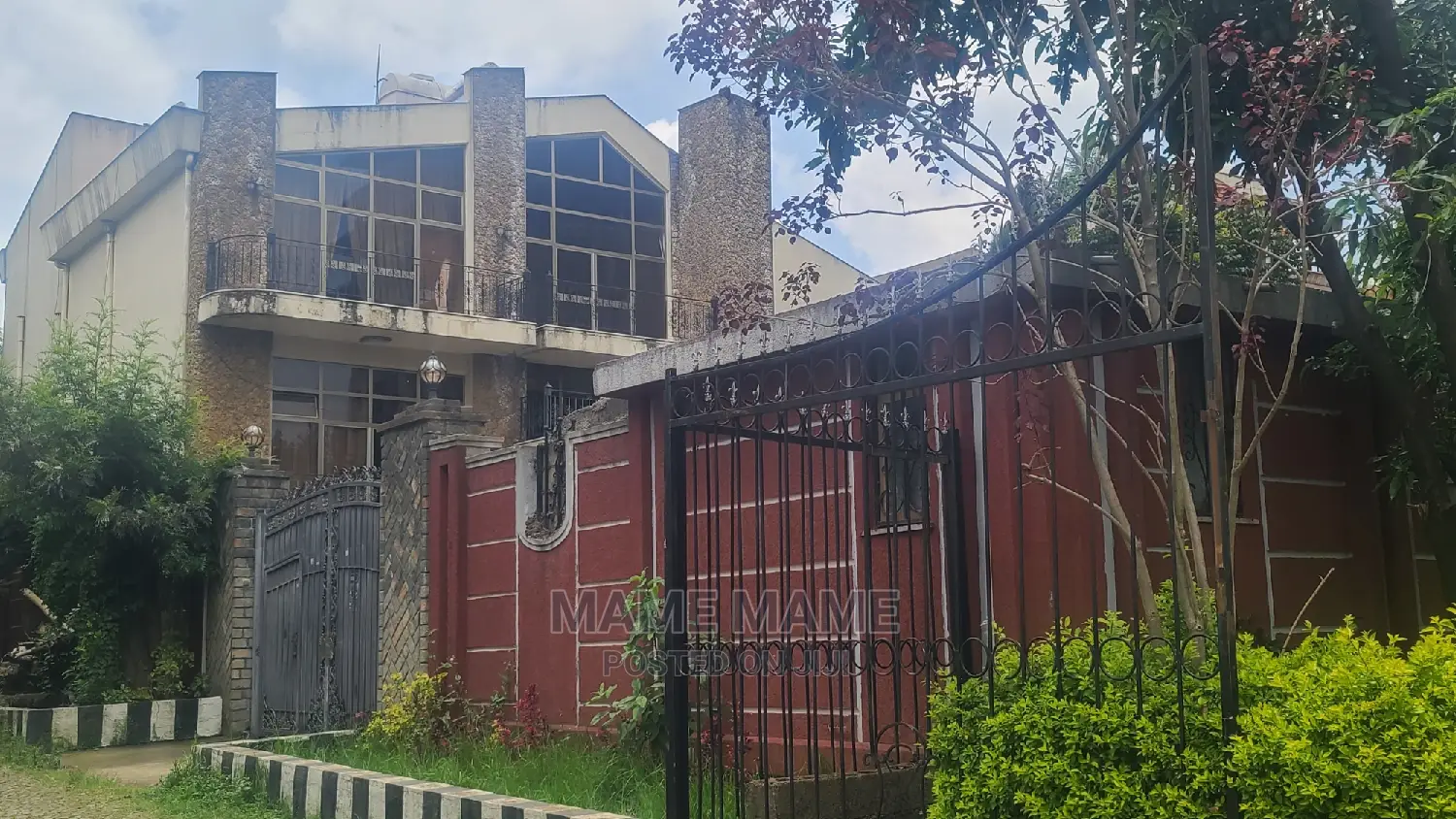 6bdrm House in Addis Abeba, Yeka for sale