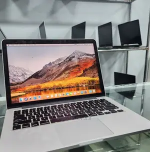 New Laptop Apple MacBook 2015 8GB Intel Core I5 SSD 256GB