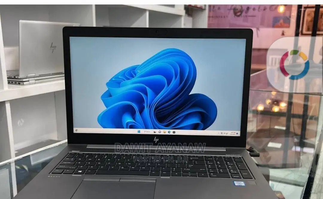 New Laptop HP 16GB Intel Core I7 SSD 512GB