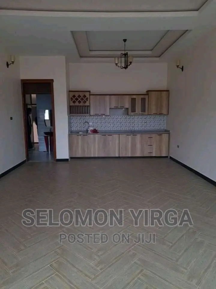 3bdrm Villa in አድስ አበባ, Bole for sale