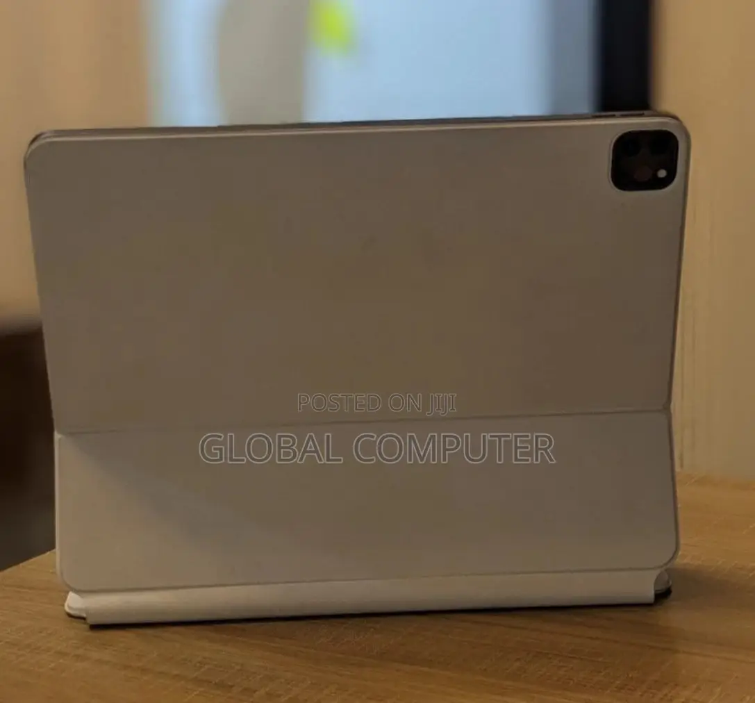 New Apple iPad Pro 12.9 (2021) 128 GB Silver
