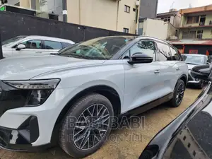 Audi Q5 2024 White