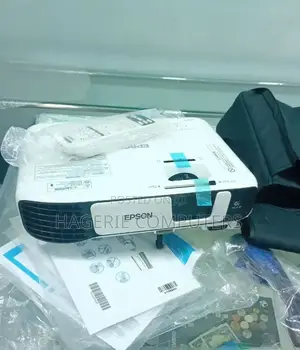 Brand New EPSON Eb-S41 Projector
