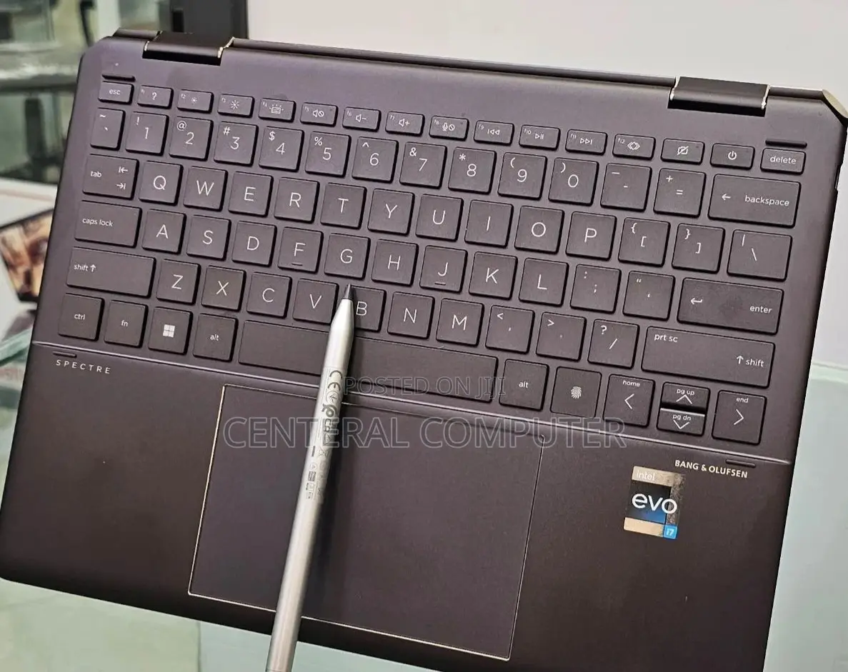 New Laptop HP Spectre 16GB Intel Core I7 SSD 1T