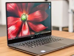 New Laptop Dell Precision 15 5520 16GB Intel Core i7 SSD 512GB