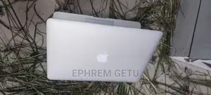 New Laptop Apple MacBook Air 2017 8GB Intel Core I5 SSD 256GB