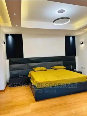 Furnished 3bdrm Apartment in አስቸኳይ የሚሸጥ አፓርትመንት, Lideta for sale