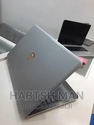 Laptop HP Pavilion 15 8GB Intel Core I5 HDD 1T