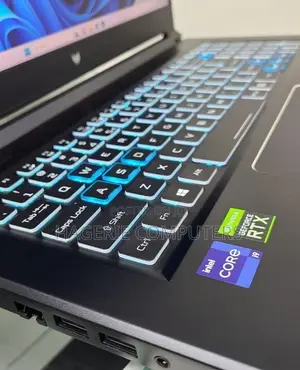 New Laptop Acer Predator Helios 300 16GB Intel Core I9 SSD 512GB