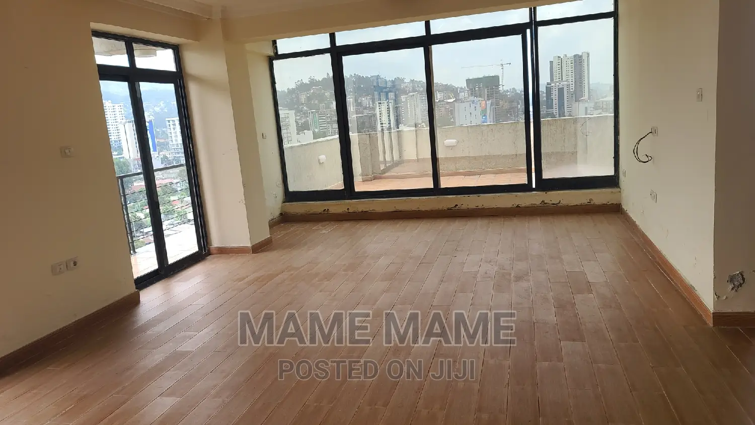 4bdrm Penthouse in Addis Abeba, Bole for rent
