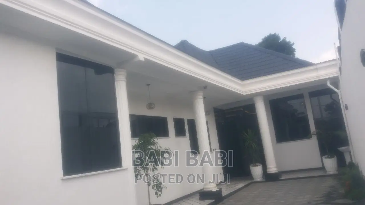 5bdrm House in ጀሞ ቡና ሜዳ, Nifas Silk-Lafto for sale