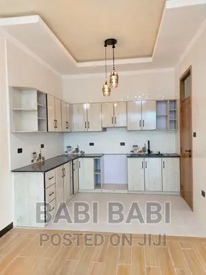 5bdrm House in ጀሞ ቡና ሜዳ, Nifas Silk-Lafto for sale
