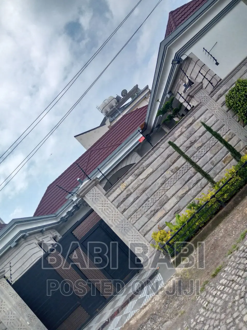 5bdrm House in ጀሞ አንበሳ ጋራጅ አከባቢ, Nifas Silk-Lafto for sale
