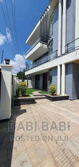 9bdrm House in ጀርመን አደባባይ አካባቢ, Nifas Silk-Lafto for sale