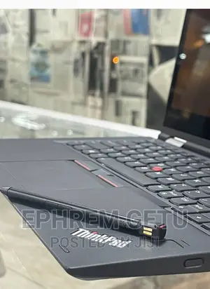 New Laptop Lenovo ThinkPad Yoga 370 8GB Intel Core I5 SSD 512GB