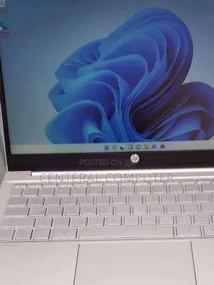 New Laptop HP Pavilion 11 16GB AMD Ryzen 7 SSD 512GB