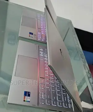 New Laptop HP Pavilion X360 8GB Intel Core I5 SSD 512GB